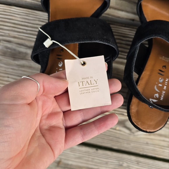 Mariella Black Heels - Picture 8 of 10